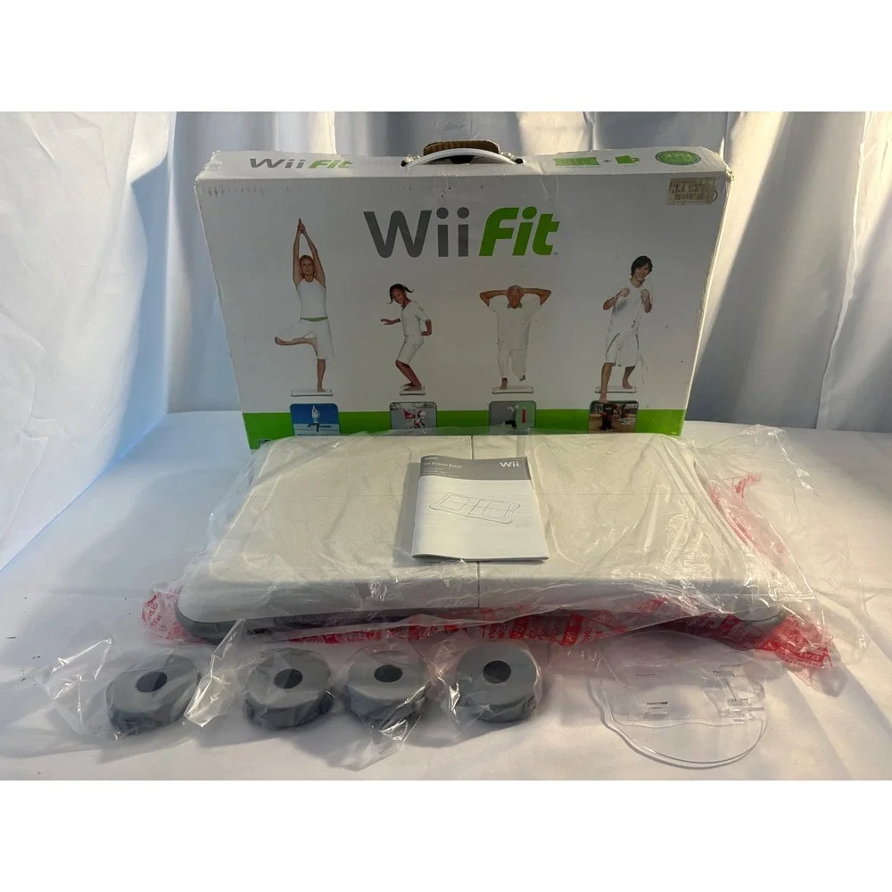 Nintendo Wii Balance Board White Wireless Controller RVL-021 with Box No Game